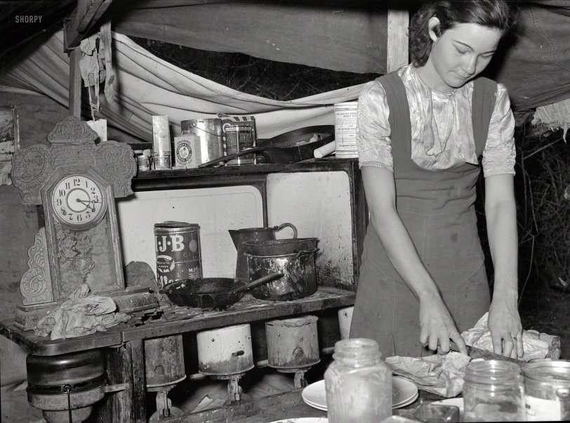 Homeless Cooking: 1939