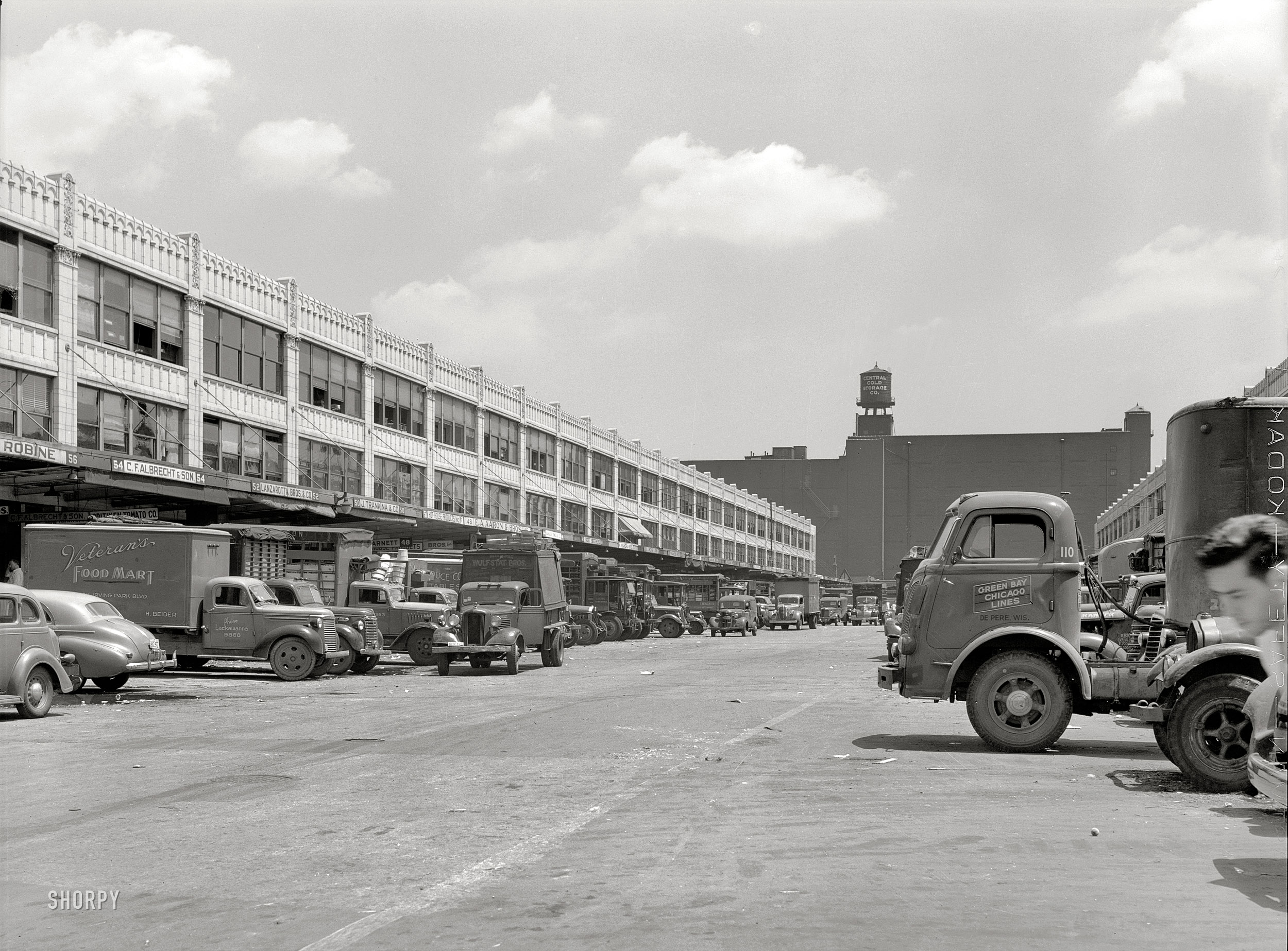 Chicago, July 1941. "Produce market where commission merchants sell to retailers." Photo by John Vachon, Farm Security Administration. View full size.