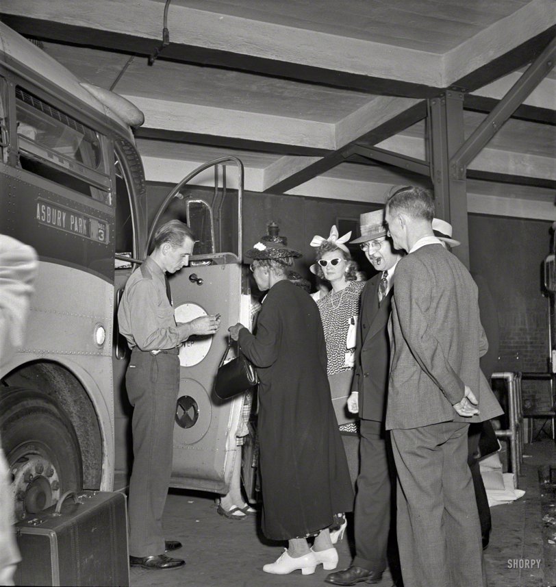 September 1942. "New York, New York. Boarding interstate buses at the Greyhound terminal, 34th Street." En route to Asbury Park, safe from the paparazzi. Photo by Marjory Collins, Office of War Information. View full size.
