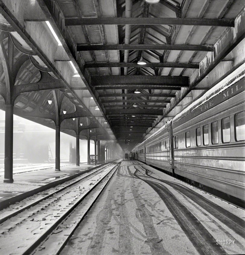 January 1943. "A Chicago, Milwaukee, Saint Paul &amp; Pacific Railroad train just arrived at Chicago Union Station." Medium format nitrate negative by Jack Delano for the Office of War Information. View full size.
