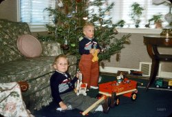The Pennsylvania brothers close out our extended Kodachrome Christmas weekend with a change of clothes (and furniture). View full size.
