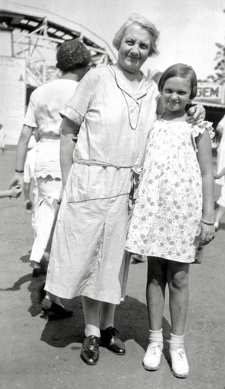 I found this photo, which dates from the 1930's, in an antique store in Simi Valley, California, and was impressed by what a totally unflattering outfit the grandmother had on.  But it is a slice of what real people looked like during those great depression years, as opposed to the glamorous Hollywood recreations we see, where everyone gets fashionable and flattering clothes. View full size.
