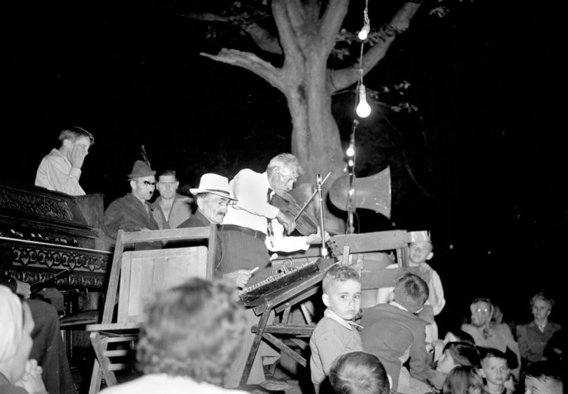 At the Saturday night square dance on the Saugatuck, Michigan village square, c. 1948. Photo by Bill Simmons. View full size.
