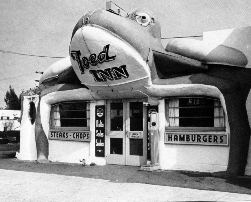 Located in Santa Monica Canyon, California. Good food and for some reason one of their specials was frog legs. View full size.
