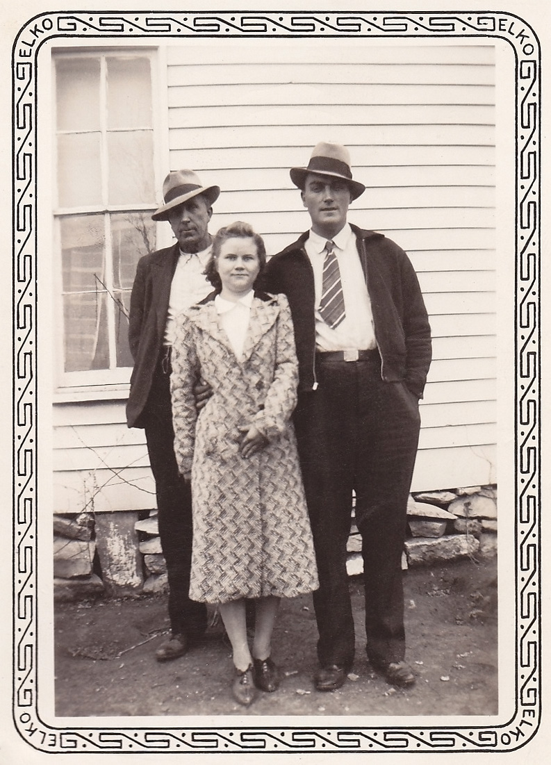 My grandmother Ollie and grandfather Tom Warden (right) with my great-grandfather, Jim Warden, probably in the early 1930s. View full size.