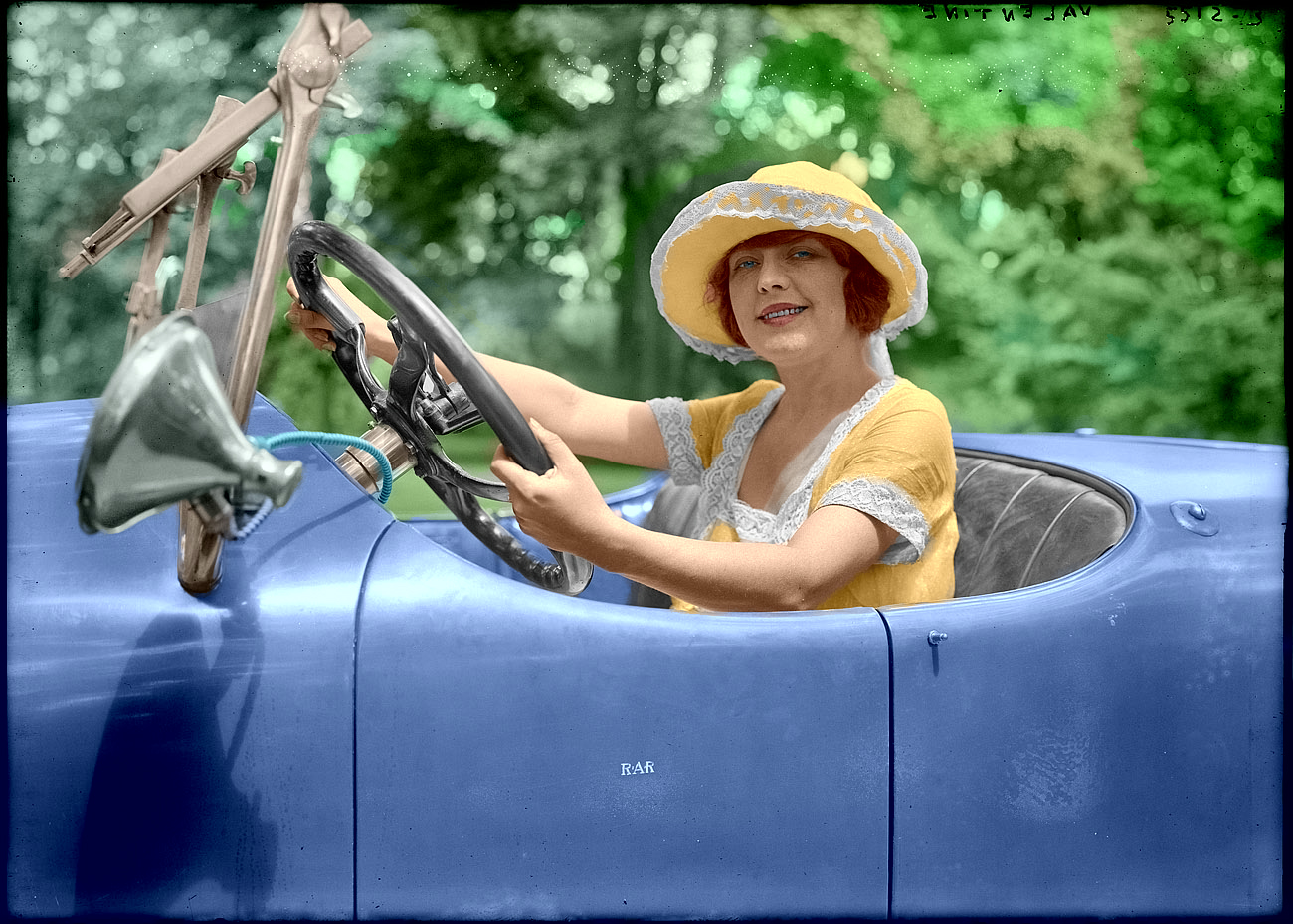A color version of this 1920 photo by the Bain News Service. View full size.


