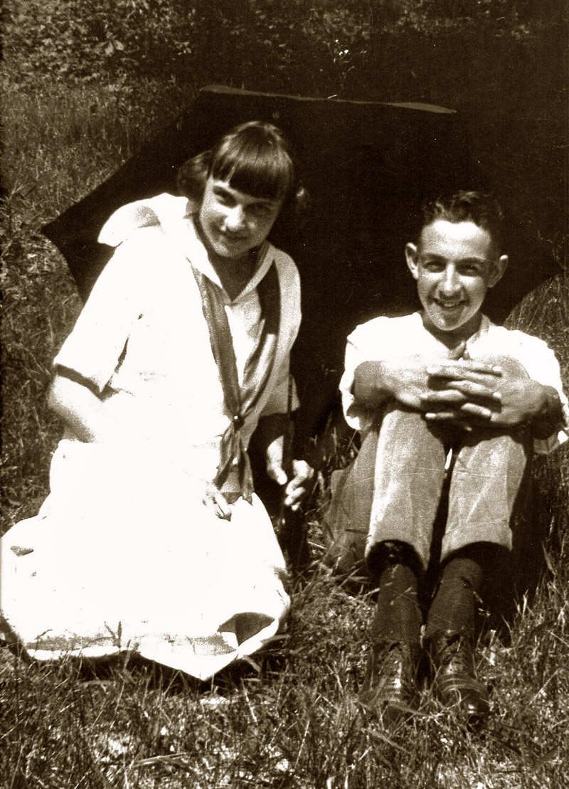 My grandparents, Lucille & Lynn Binkley, during courtship in 1922. View full size.