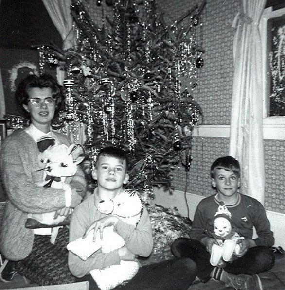 My wife's family again in Week's Mills, Maine. Unknown date but I would think mid to late 1950s. Left to right, Carol, Richard and David Dostie. View full size.
