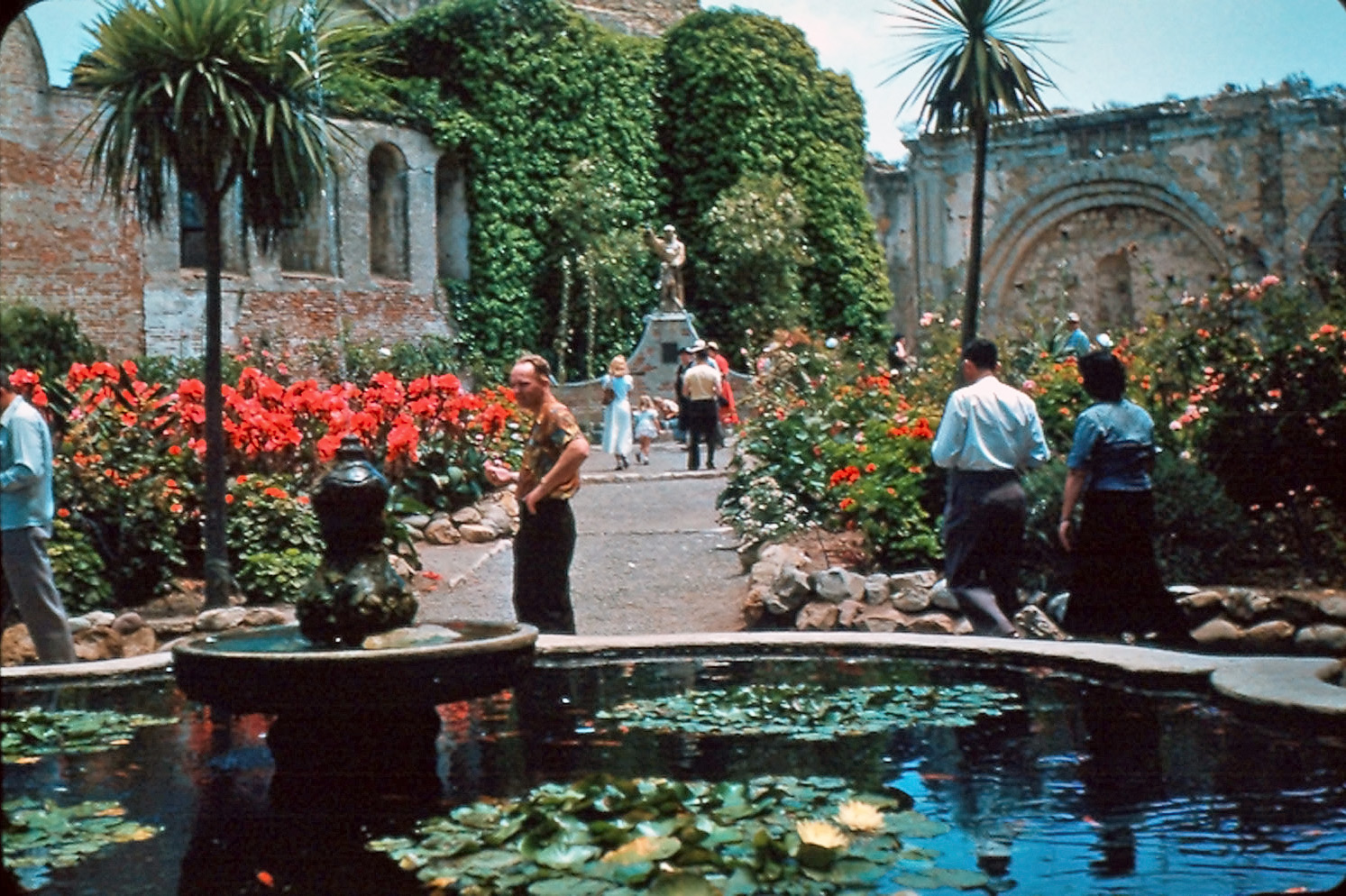 Somewhere in California circa 1950's, a mission perhaps? One more slide from the Thrift Store. View full size.

[Mission San Juan Capistrano. - tterrace]