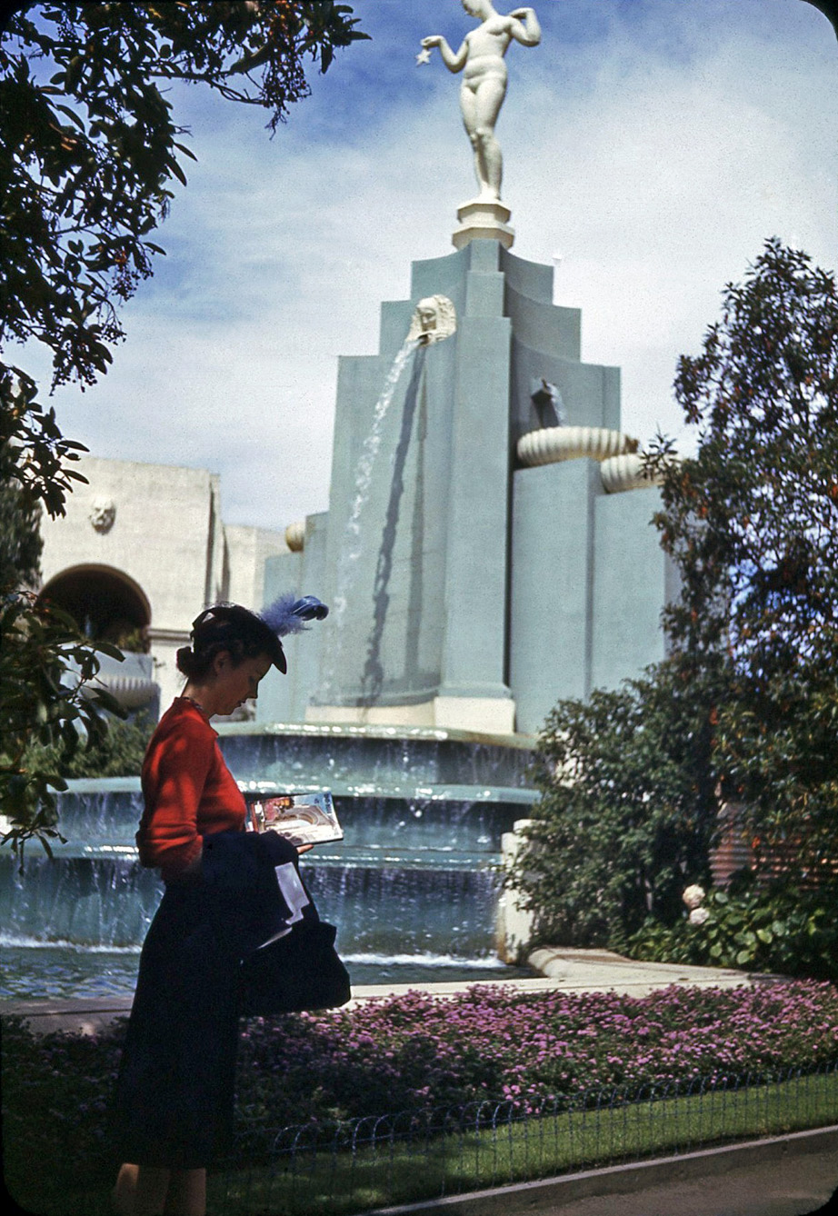 Golden Gate International Exposition, Treasure Island, San Francisco, 1940. The The woman with the hat at the Fountain of the Evening Star by sculptor Ettore Cadorin. From a box of Kodachrome slides I found at a flea market. View full size.