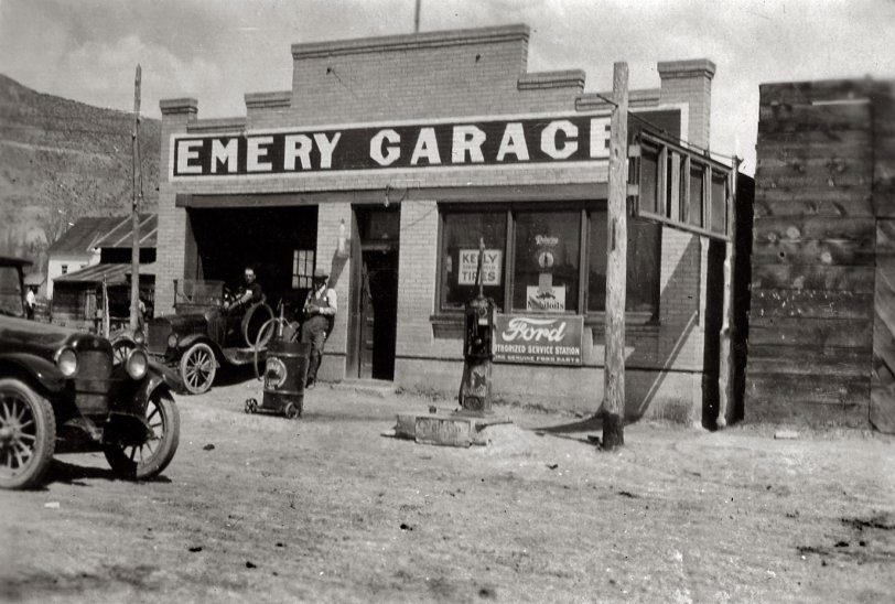 Another Emery garage at a different time.
