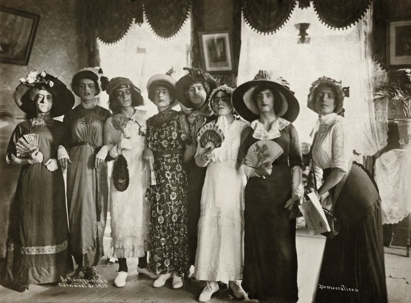 Some guys dressed like women for the Carnival of Rio de Janeiro in 1913. View full size.
