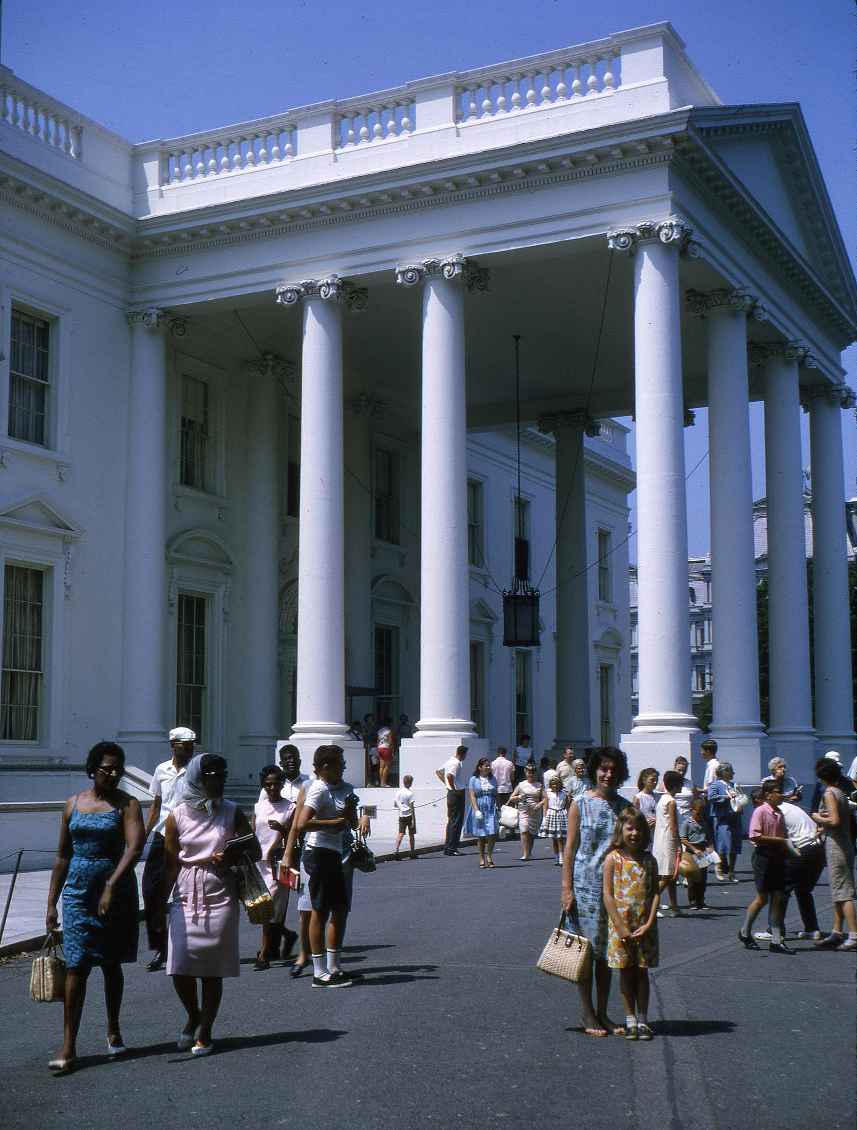 It's a fine morning at the White House with my mom and sister posed for the shot in this Kodachrome slide from 1965. View full size.