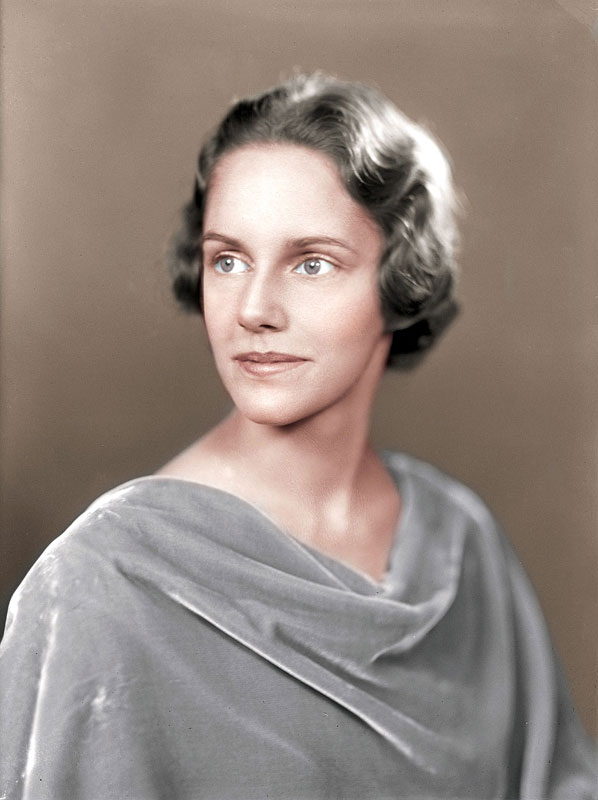 Shot of Elinor McNeir (colorized) from her 1933 portrait sitting at the Harris &amp; Ewing studios in Washington. 5x7 glass negative. View full size.
