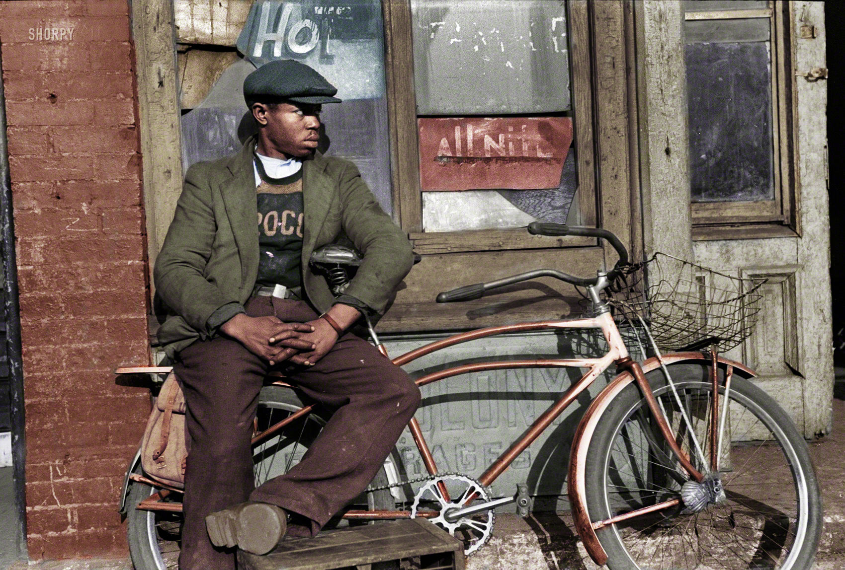 July 1941. "Street scene in Chicago Black Belt." Colorized (by me) from this Shorpy original. View full size.
