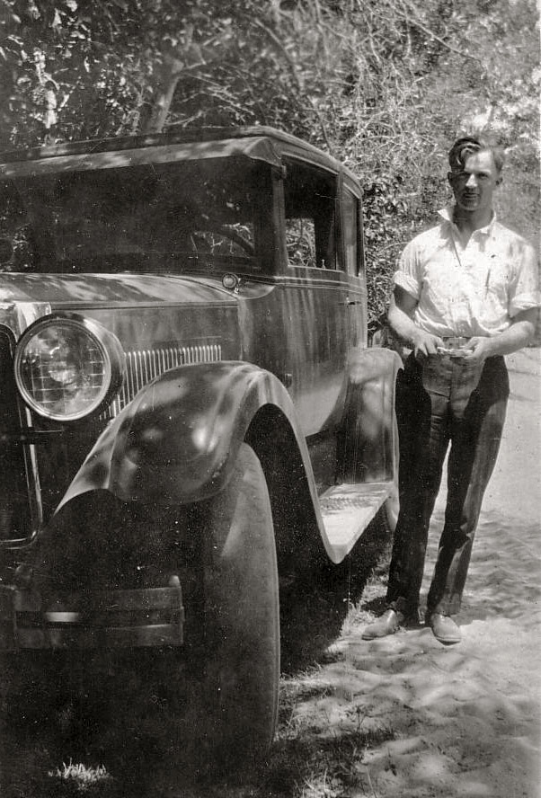 This might be my grandmother's brother with this car, 1930's. Can anyone ID the car? View full size.
