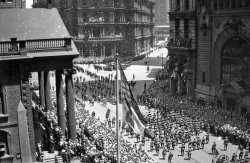 Parade in New York City in the 1920s. Shot 2 of 5 of the parade from an envelope of negatives I bought recently. View full size.
(ShorpyBlog, Member Gallery)