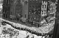 Parade in New York City in the 1920s. Last of five shots of the parade from an envelope of negatives I bought recently. View full size.
(ShorpyBlog, Member Gallery)