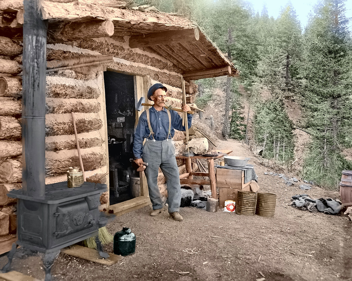 A colorized version of Pike's Peaker, 1900.