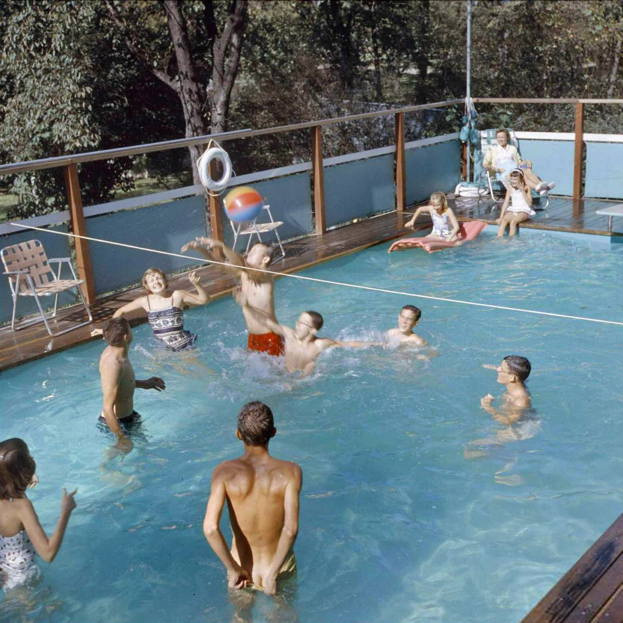 Circa 1959. "Swimming pool." Not just any swimming pool, but an Esther Williams prefab above-ground swimming pool. I wonder if any of these survive. Color transparency by Frank Scherschel, Life magazine photo archive. View full size.
