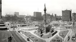 Cleveland, Ohio, circa 1907. "Cuyahoga County Soldiers' and Sailors' Monument, Public Square." This Civil War monument was dedicated July 4, 1894. Panorama made from two 8x10 glass negatives. Detroit Publishing Co.  View full size.