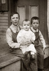 Three of my grandmother's siblings around 1915.
(ShorpyBlog, Member Gallery)