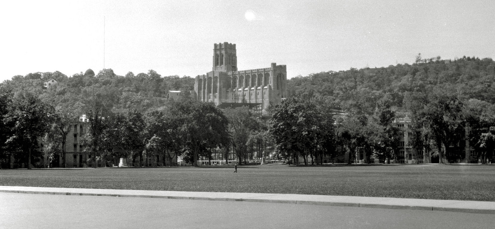 Well folks, time to play "Guess That Building." I have no information on this other than it looks like a large church or cathedral. Since most of my pictures are based in the Northeast US, I am thinking this building is located there too. From my negatives collection. View full size.